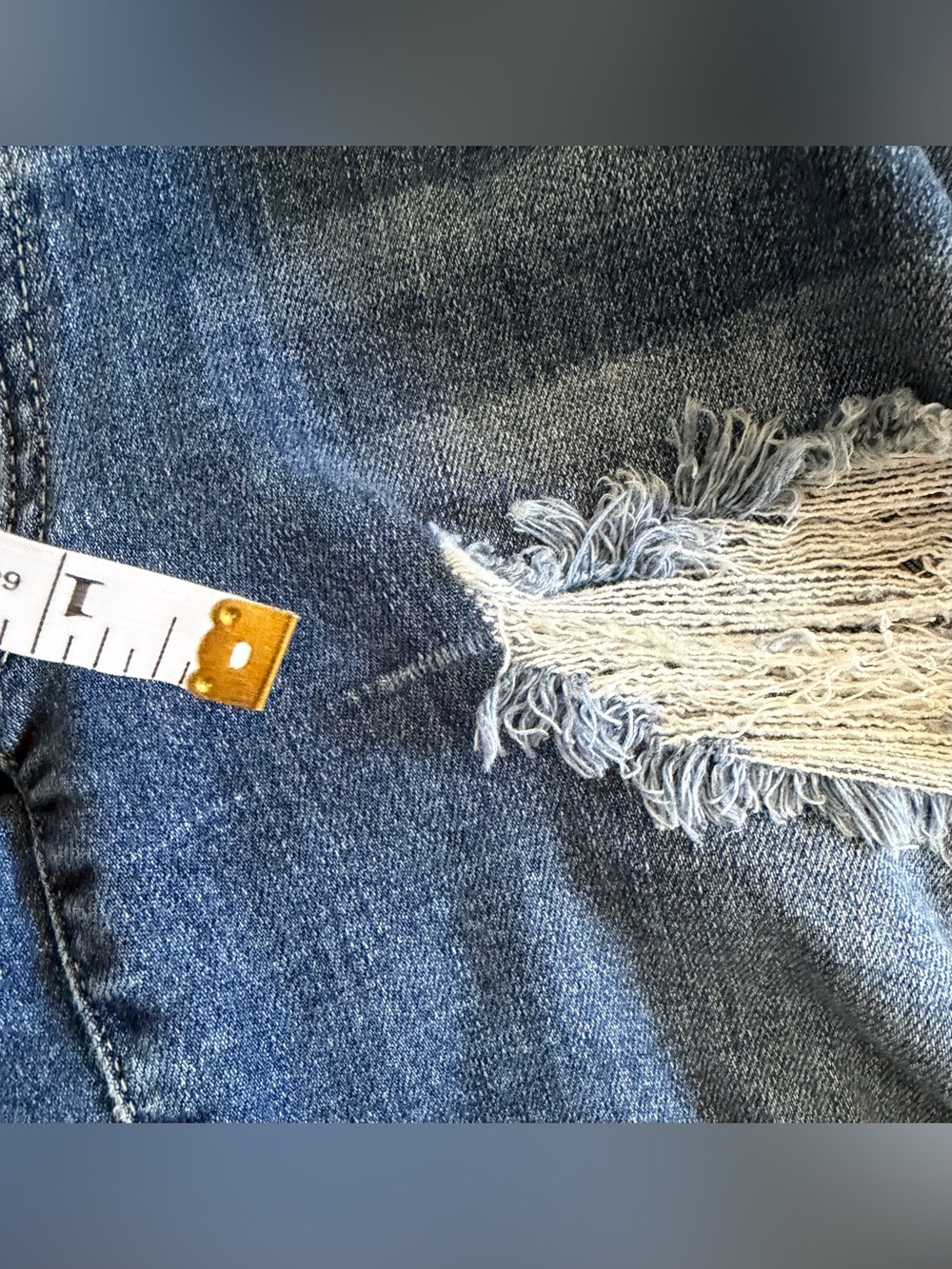 Judy Blue Size 1X High Rise Destroyed Bermuda Blue Jean Short Stretch •flaw - Picture 8 of 13